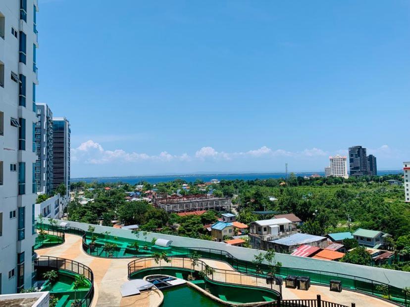 麦克坦 The Mactan Town酒店 外观 照片